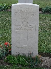 Salonika (Lembet Road) Military Cemetery - Yaxley, George William